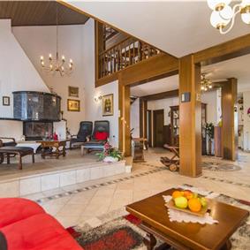 4 Bedroom Villa with Pool and Annex near Porec, Sleeps 8